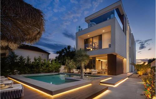 Gorgeous Home In Petrcane With Sauna