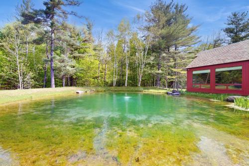The Red Silo in Dorset (VT)
