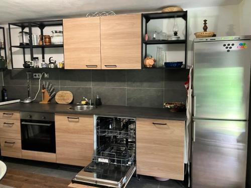 Charming 18th Century Wooden cottage in Eichberg