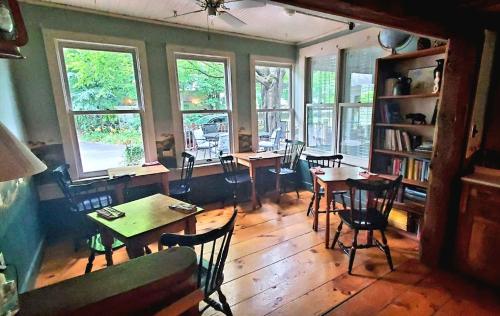 Ételek és italok, Carriage Barn Inn in Keene