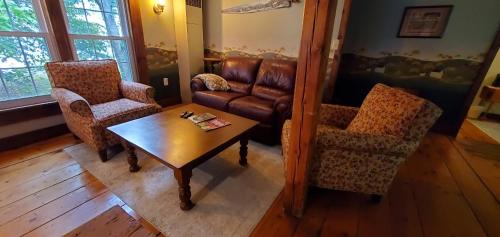 Létesítmények, Carriage Barn Inn in Keene