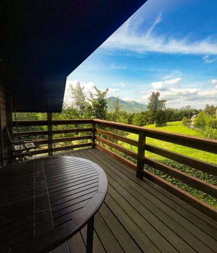 Chata s luxusním výhledem a bazénem (Chata s luxusnim vyhledem a bazenem) in 昆奇采波德翁德雷尼克姆