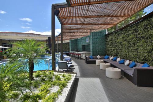 InterContinental Tegucigalpa at Multiplaza Mall by IHG - 수영장
