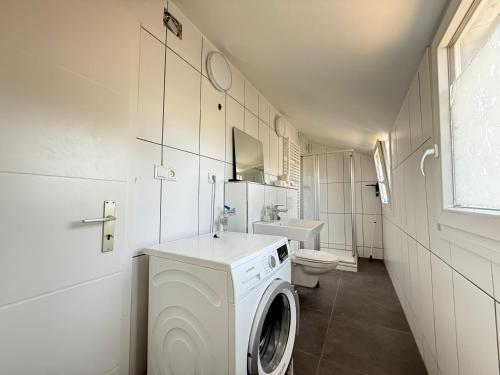 Ferienwohnung zwischen Köln und Bonn 6 Personen (Ferienwohnung zwischen Koln und Bonn 6 Personen) in Wesseling