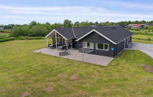 Lovely Home In Idestrup With Wifi
