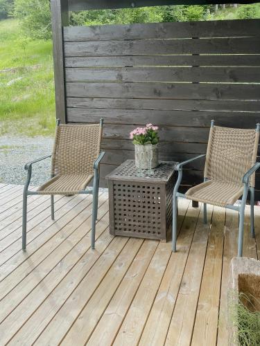 Зовнішній вигляд готелю, Cozy Modern Cabin In West Norway With View in Алфотен