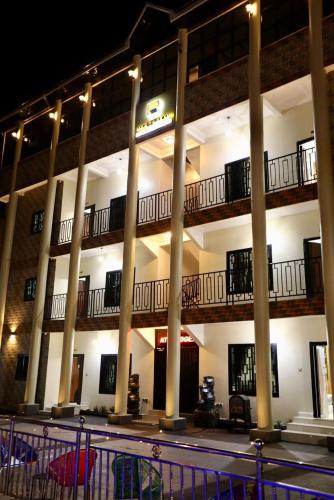 R&R Lodge in Буеа