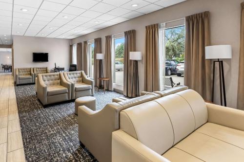SureStay Hotel by Best Western SeaTac Airport North - image 5