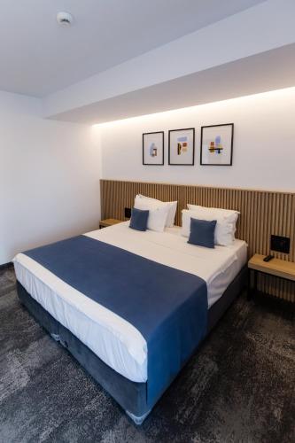 Apartment image 9