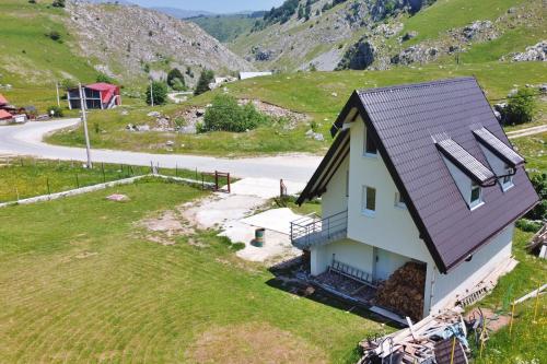 Planinska kuća Košutić (Planinska kuca Kosutic) in Umoljani