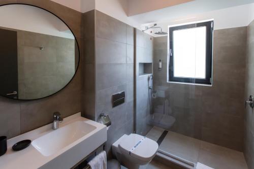 Apartment image 5