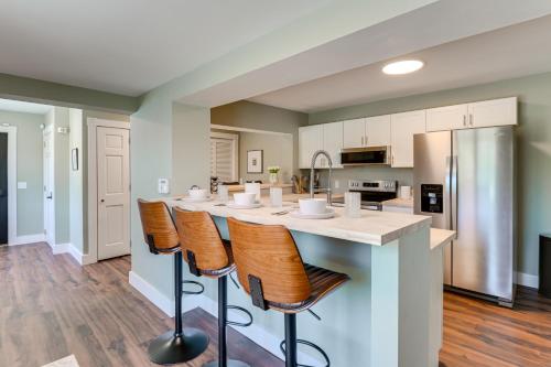Pond Views: Spacious Family Home in Presque Isle! in Presque Isle (ME)