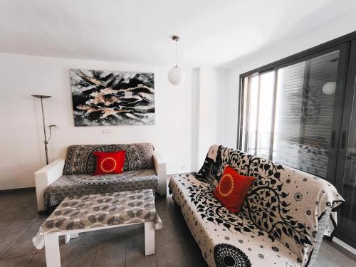 Two-Bedroom Apartment image 5