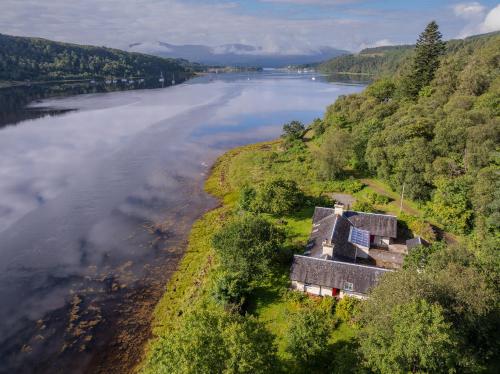 Castle Cottage No 2 in Ardtornish