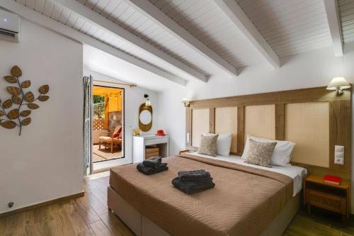 Four-Bedroom Villa image 10