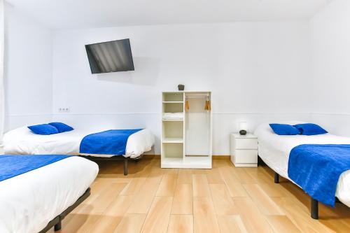 Laramond Barcelona Rooms - image 4
