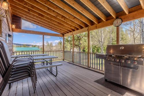 Blue Spruce Cabin in West Yellowstone, USA