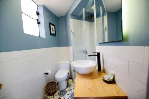 Twin Room image 2