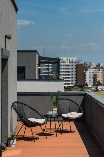 Skylark - Melbourne Penthouse with Jacuzzi & View, Braszów (zdjęcie 9)