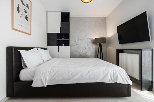 Skylark - Melbourne Penthouse with Jacuzzi & View, Braszów