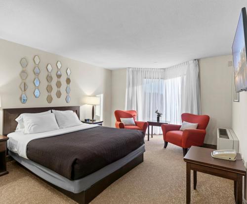 Travelodge by Wyndham Saskatoon near สนามบินนานาชาติซัสคาทูน จอห์น จี. ดีเฟนเบเคอร์