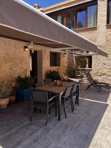 Masía El Sombrial de San Lorenzo (Masia El Sombrial de San Lorenzo) in 阿爾法法拉