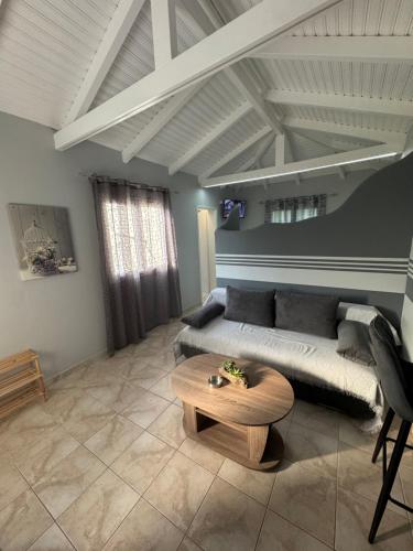 บริการและสิ่งอำนวยความสะดวก, Κτήμα Γιώργος (Κτημα Γιωργος) in โธลอน