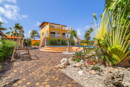 정원, Boutique Hotel Wanapa - Adult Friendly - 14 years and older in 크라렌디즈크