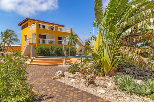 Garden, Boutique Hotel Wanapa - Adult Friendly - 14 years and older in Kralendijk