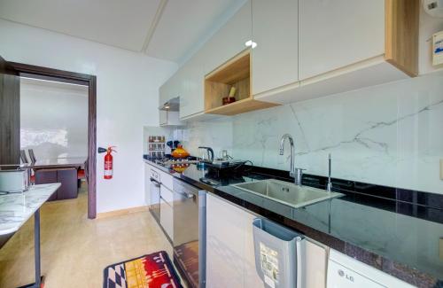 Kitchen, Sejour de Luxe Les Oliviers in Al Mohammadi