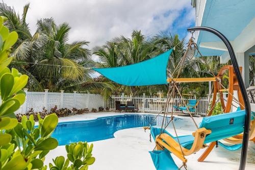 Gone Coastal - Waterfront Pool Home, 50' Dock