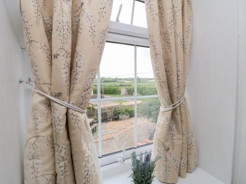 Fairhaven Cottage - image 11