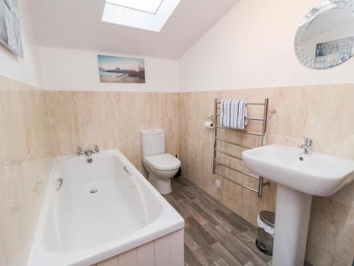 Fairhaven Cottage - image 13