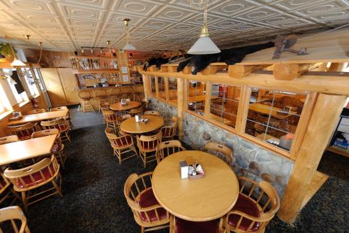 ห้องอาหาร, Frontier Suites Hotel in Juneau in จูโน่ (AK)