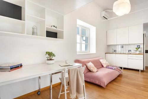 modern studio apartment in the heart of old city, Lublaň (fotografie 6)