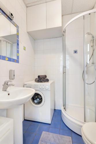 modern studio apartment in the heart of old city, Lublaň (fotografie 8)