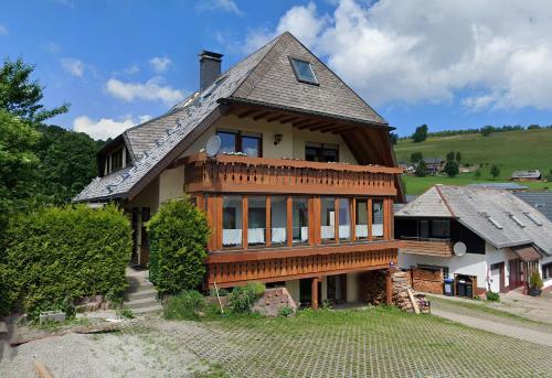 Happy Big Family 4.4km von Reesenhof entfernt