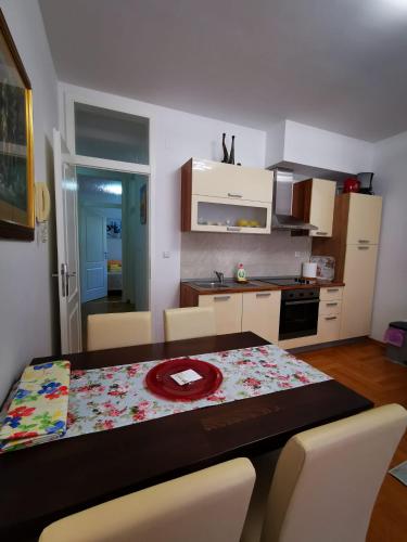 Apartments Mara Cres in Cres