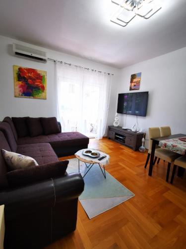 Apartments Mara Cres in Cres