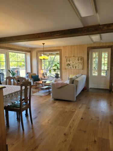 숙소 외관, Bondegård Med Indhegning Til Hjorte (Bondegard Med Indhegning Til Hjorte) in 뢰데뷔