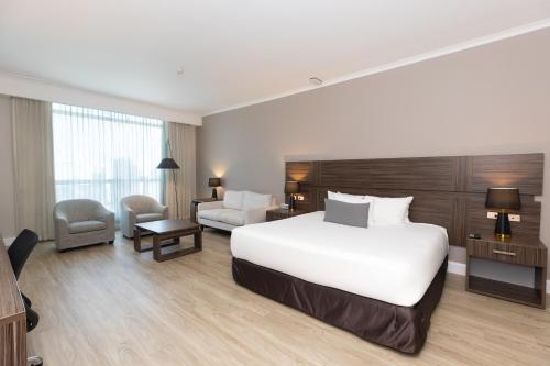 Victoria Hotel and Suites Panama - image 3
