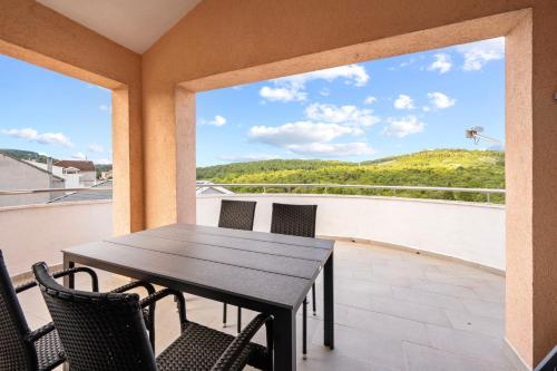 Apartment Desiree Bilice - Sibenik in Bilice