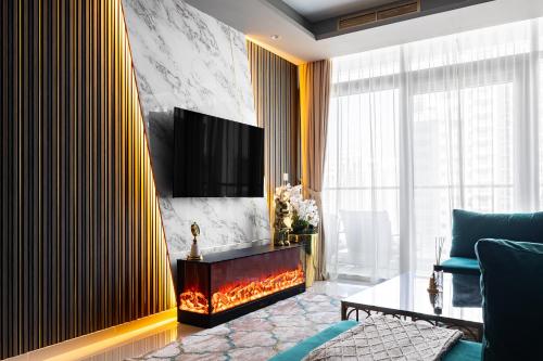 Luxury Apartments with Rooftop Pool in Paramount Hotel Midtown By Aurora, Дубай (фото 4)