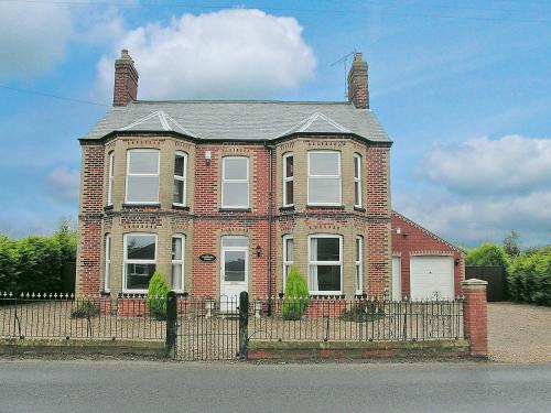 Pembroke House