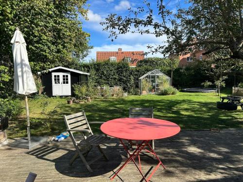 Lovely villa with children's rooms and edible garden, Kopenhaga (zdjęcie 5)