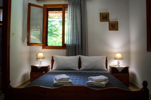 Λευκή Καμέλια, Anilio Pelion (photo 4)