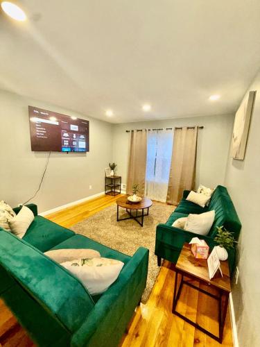 Exceptional 3BR with parking, Sleeps up to 8, Irvington (Foto 9)