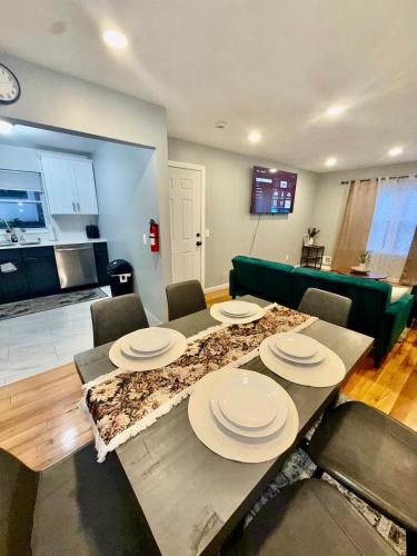 Exceptional 3BR with parking, Sleeps up to 8, Irvington (Foto 7)
