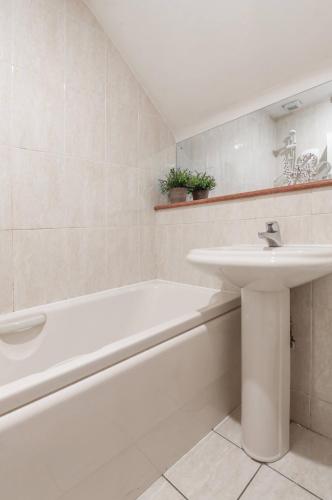 Edinburgh City Retreat - EDINBURGH CITY CENTRE 3 min walk to Edinburgh castle - image 11