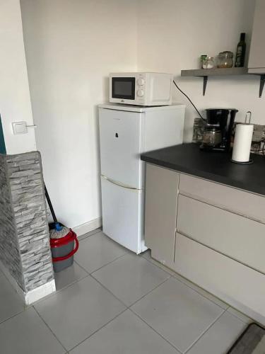 Appartement moderne à Petit-Bourg 70 m² piscine privée - image 10